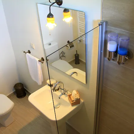 Nar Bed & Breakfast *